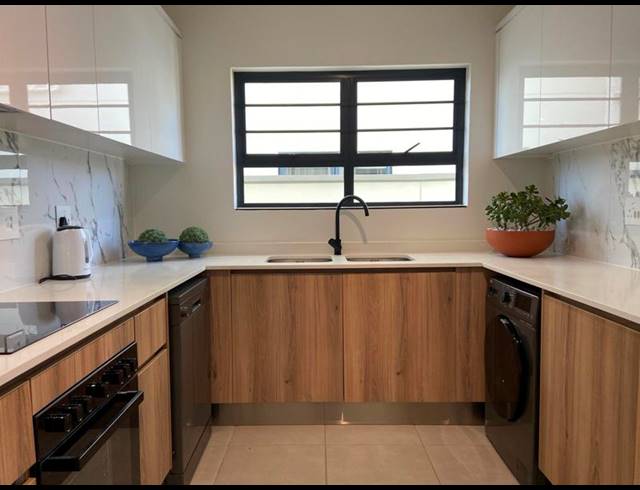 3 BEDROOM PROPERTY TO RENT IN SANDOWN